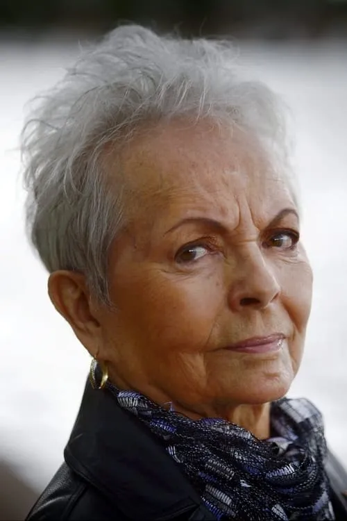 Pirkko Peltomäki ha trabajado con Anneli Sauli en 1 ocasiones