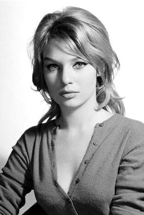 Annette Stroyberg interpretando a Florence