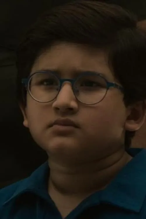 Anngad Raaj — personaje: Azad