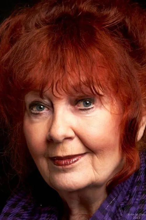 Annie Birgit Garde interpretando a Gudrun