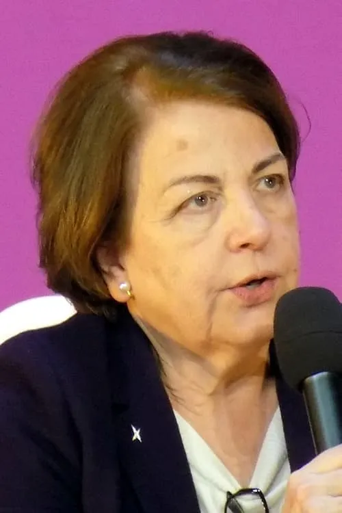 Anny-Chantal Levasseur-Regourd interpretando a Self