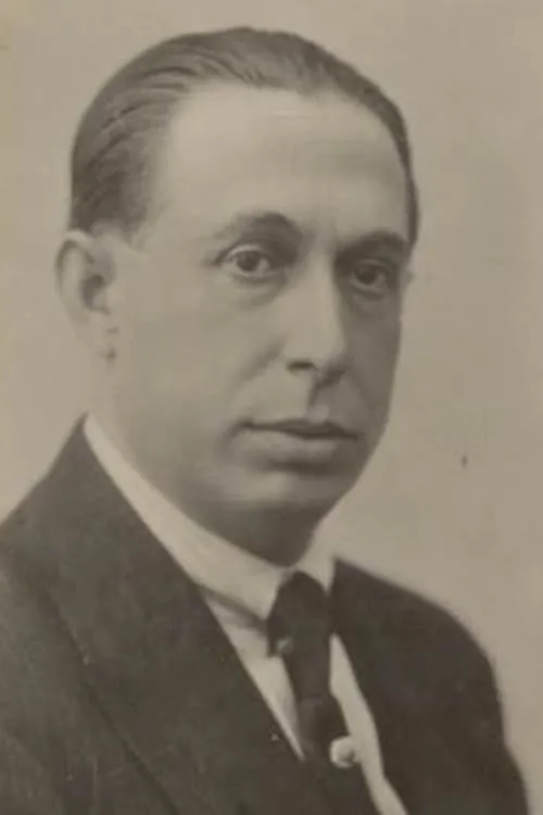 Anselmo Fernández interpretando a 