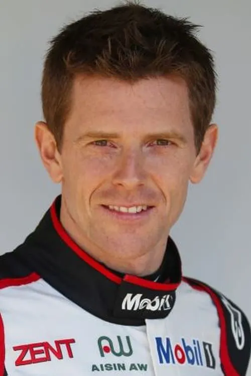 Anthony Davidson interpretando a Self