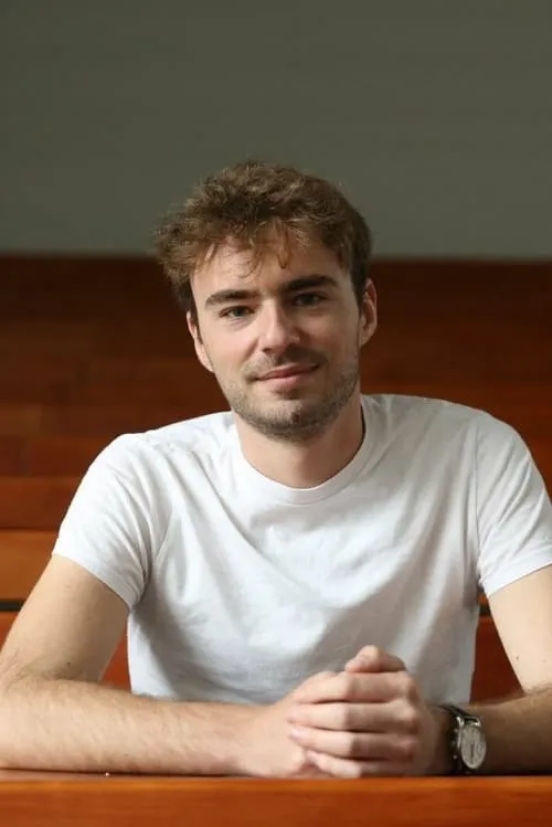 Clément Beaune ha trabajado con Antoine Bristielle en 1 ocasiones