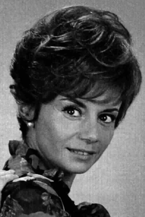 Antonella Della Porta interpretando a Cesira