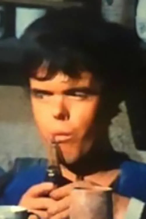 Antonio De Martino interpretando a Nick