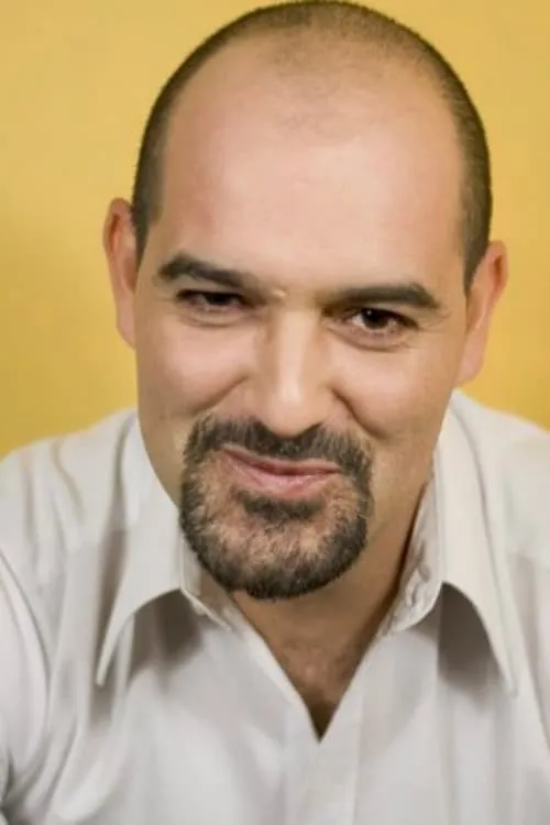 Kiko Gutiérrez ha trabajado con Antonio Esquinas en 1 ocasiones