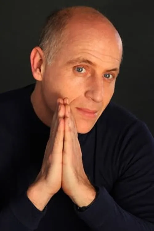 Antonio Esquivias interpretando a Self - Narrator (voice)