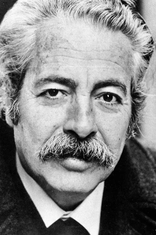 Antonio Pierfederici interpretando a Dorante