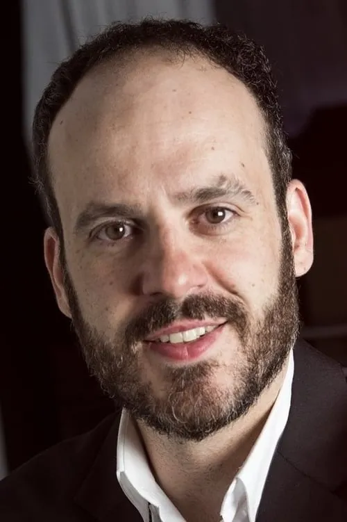 Adrián Fernández ha trabajado con Antonio Romero en 1 ocasiones