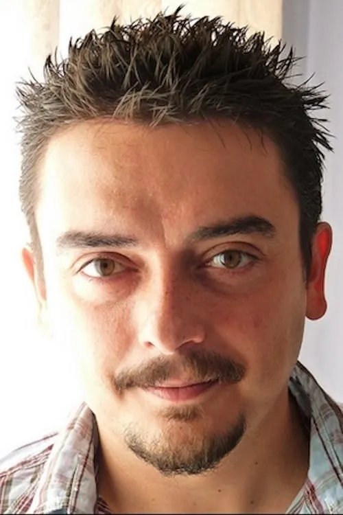 Antonio Zafra interpretando a Enano Martínez