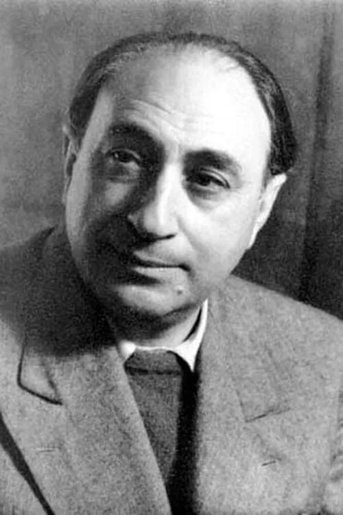 Alfonso Ponce de León ha trabajado con Antoniorrobles en 1 ocasiones