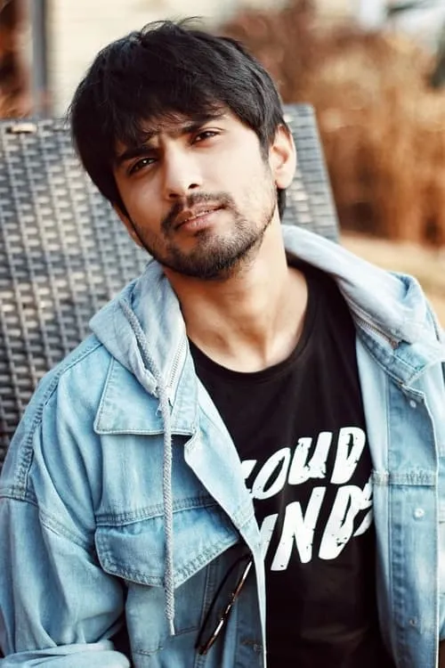 Anud Singh Dhaka — personaje: Angad Trivedi