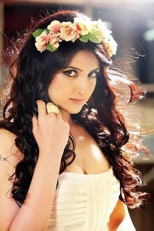 Vishwajeet Pradhan ha trabajado con Aprajita Mahajan en 1 ocasiones