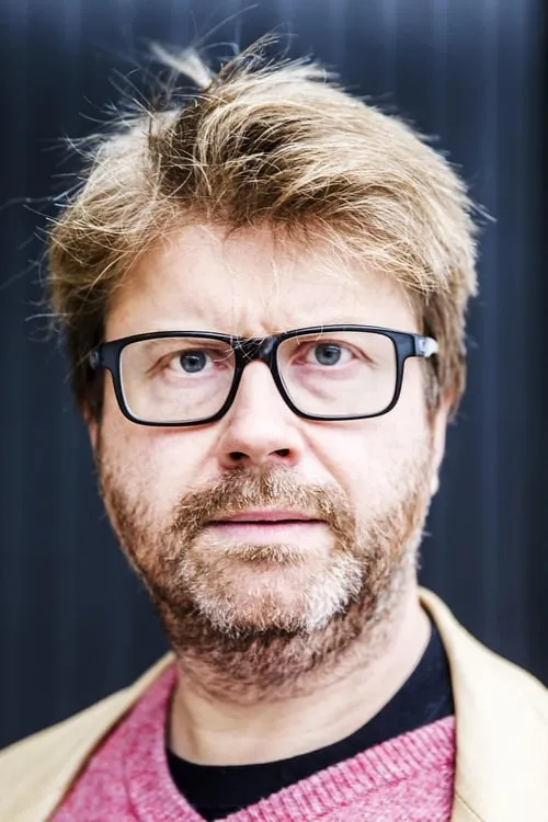 Are Sende Osen — personaje: Self - Participant