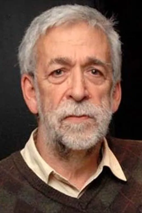 Argyris Bakirtzis interpretando a Program Manager