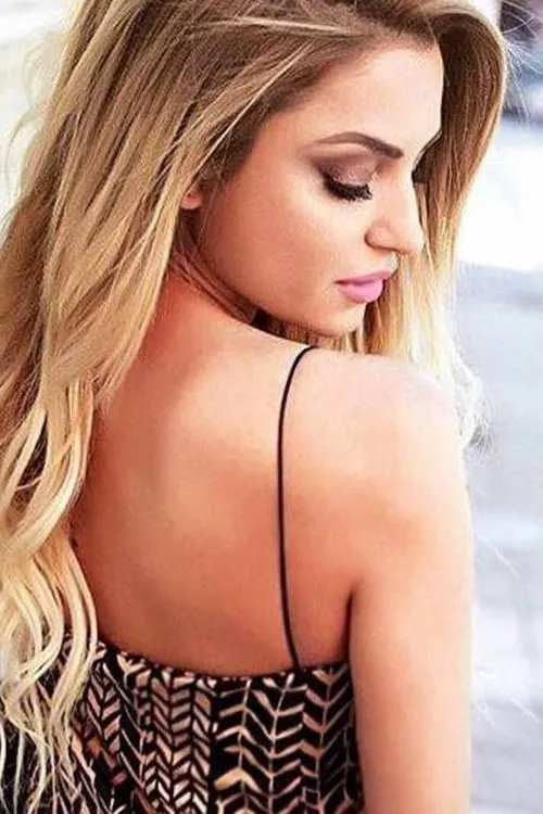 Stella Bonatsou ha trabajado con Argyro Gatou en 1 ocasiones