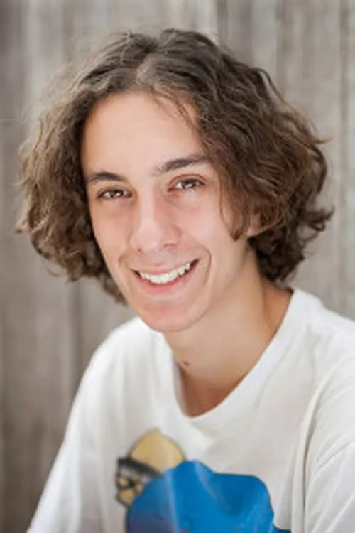 Foto de perfil del actor Ari Kwasner-Catsi en el reparto