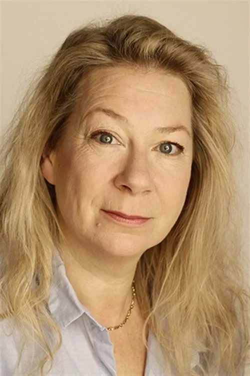 Ariane Pirié interpretando a Chantal