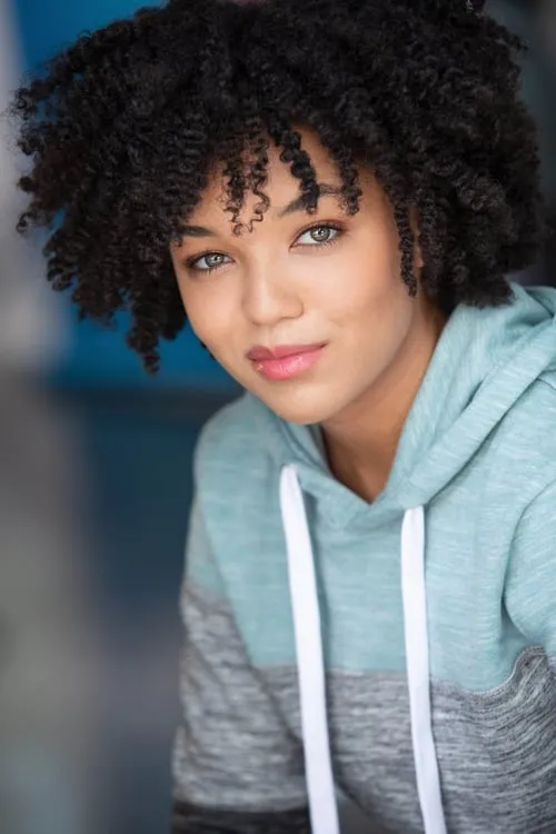 Cheyenne Rae Hernandez ha trabajado con Arianna Ngnomire en 1 ocasiones