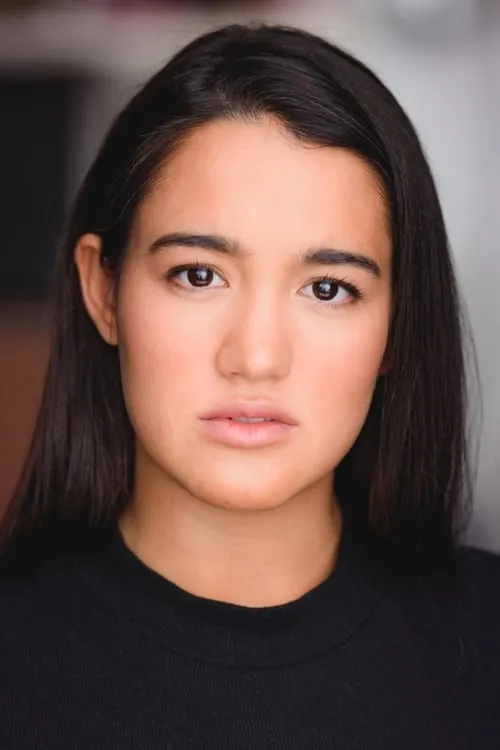 Arlen Aguayo-Stewart interpretando a Sara