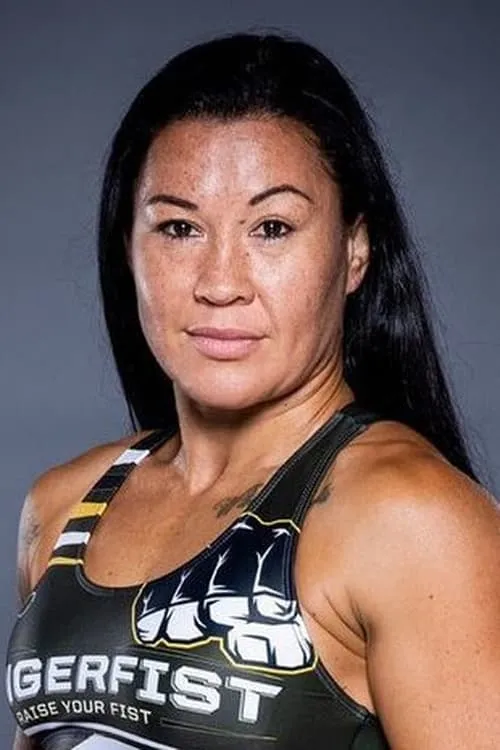 Chris Honeycutt ha trabajado con Arlene Blencowe en 2 ocasiones