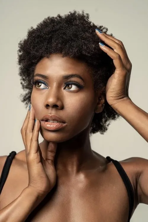 Sandy Mansson ha trabajado con Arlondriah Lenyéa en 1 ocasiones