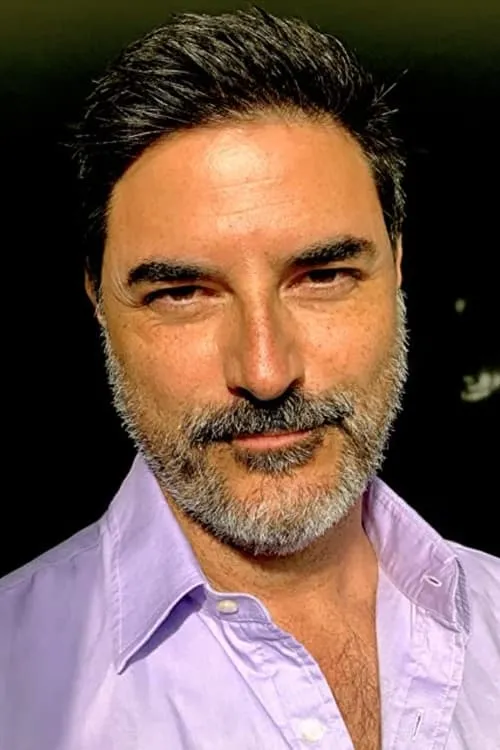 Armando Valdes-Kennedy — personaje: Self - Narrator (voice)