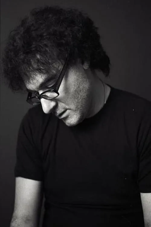 Armen Grigoryan interpretando a