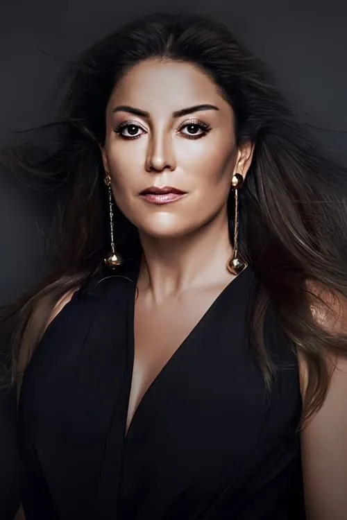 Aşkın Nur Yengi — personaje: Iclal