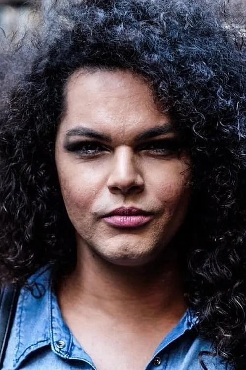 Assucena Assucena interpretando a Self