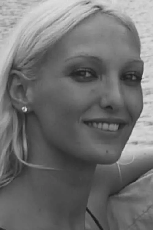 Astou Vedel en su biografía y filmografía