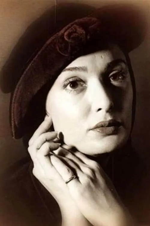 Ateneh Faghih Nasiri en su biografía y filmografía