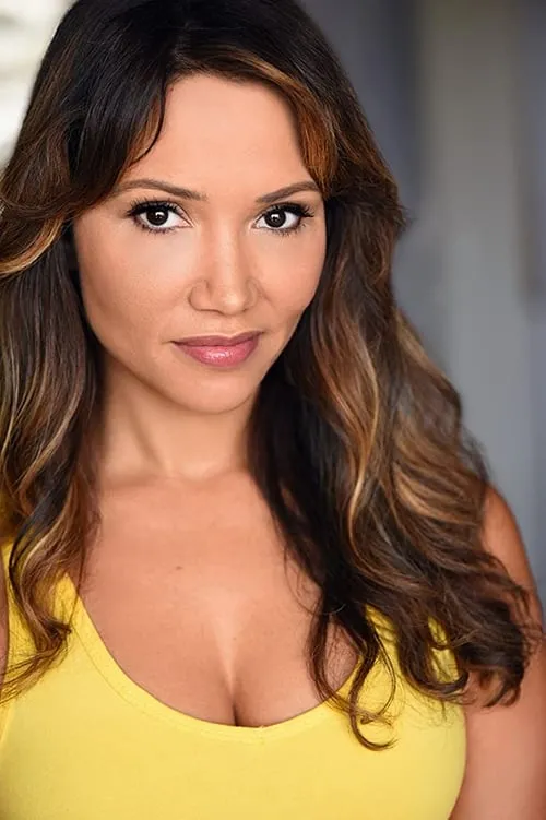 Atheana Ritchie — personaje: Tina