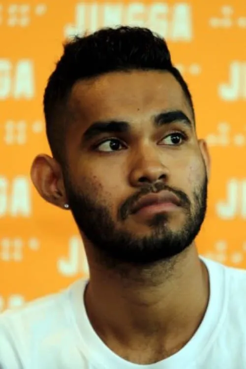 Aufa Assegaf interpretando a Hari Zamhari Lestaluhu