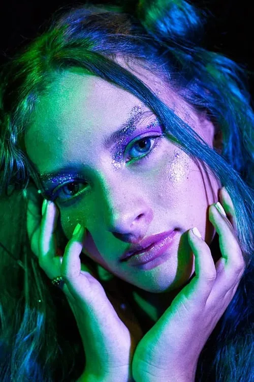 Alan Walker ha trabajado con Au/Ra en 1 ocasiones