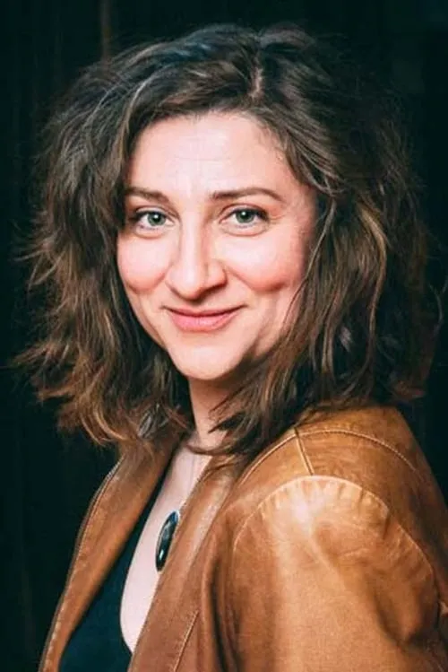 Tommy Chang ha trabajado con Aurora Browne en 2 ocasiones