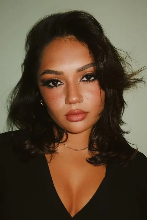 Avani en su biografía y filmografía