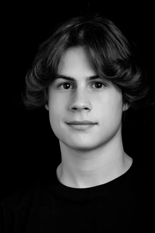 Alexander Settineri ha trabajado con Aven Campau en 1 ocasiones