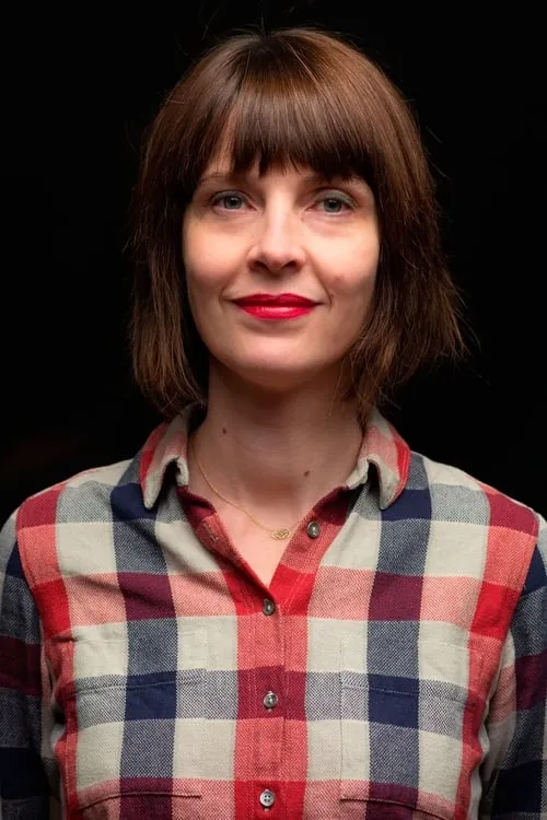 Axelle Ropert interpretando a Alexandra