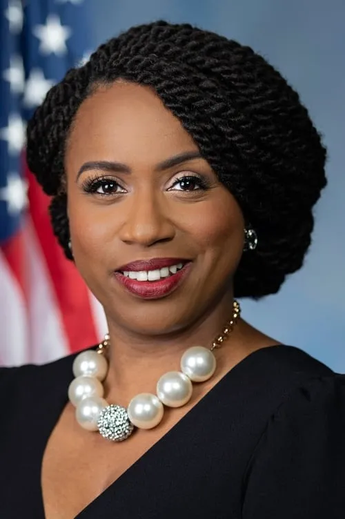 Elijah Cummings ha trabajado con Ayanna Pressley en 2 ocasiones