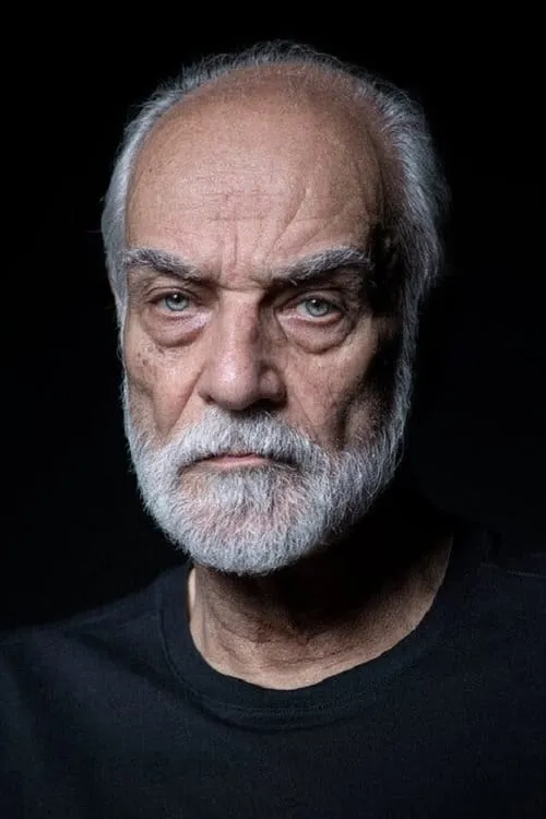 Sheila Whitaker ha trabajado con Aydin Aghdashloo en 1 ocasiones