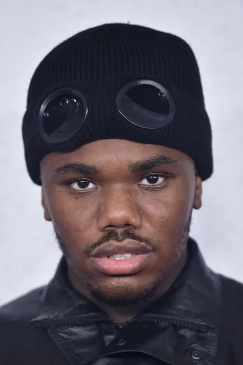 Baby Keem interpretando a Self