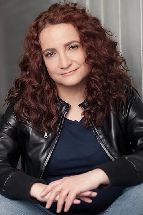 Barbara de la Fuente interpretando a Maggie