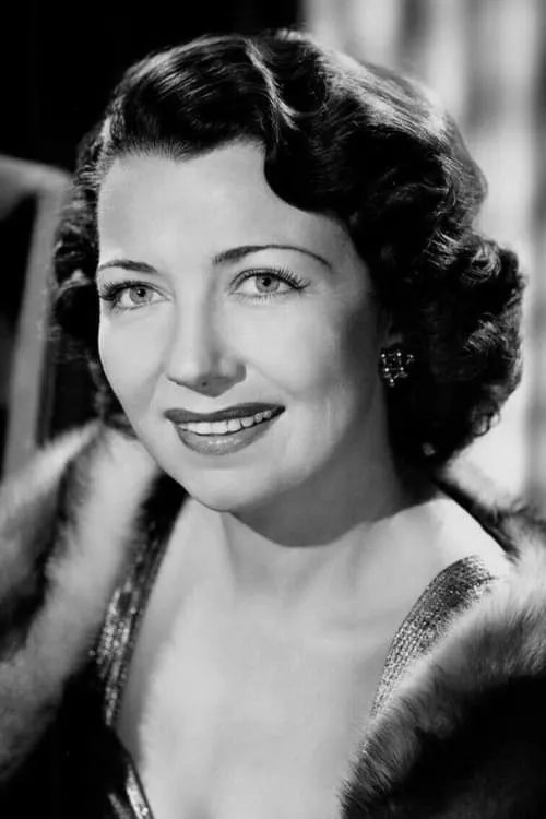 Barbara Jo Allen interpretando a Aunt Agatha