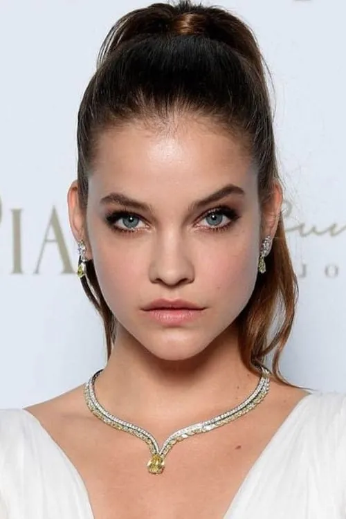 Barbara Palvin interpretando a Eggzema