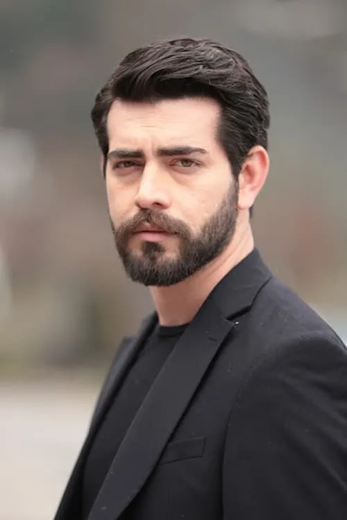 Barış Baktaş — personaje: Baran Karabey