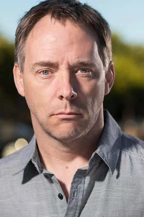 Sierra Mora ha trabajado con Barnaby Falls en 1 ocasiones