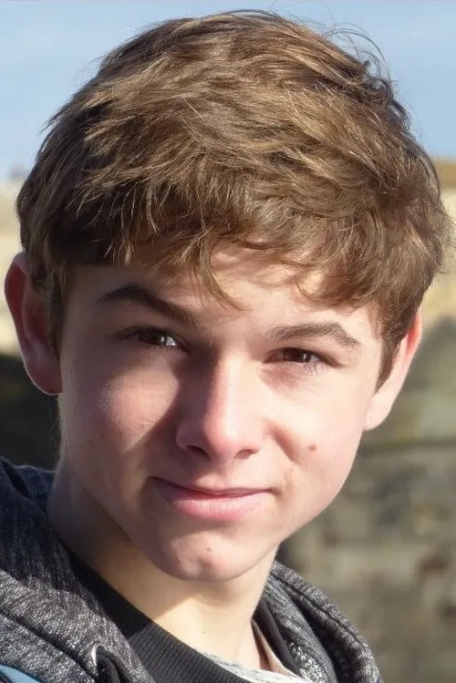 Batyste Fleurial interpretando a Maurice