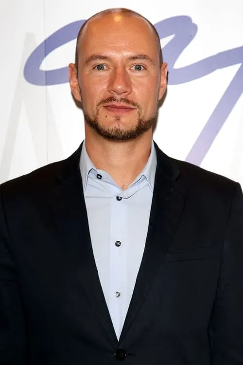 Bavo Defurne interpretando a